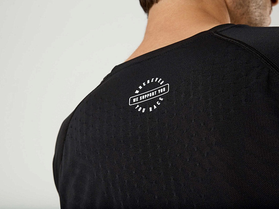 Футболка мужская Compressport Training Black Edition - Фото 5 большая