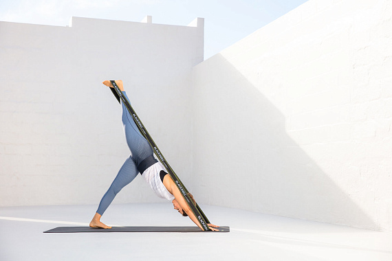 Эспандер-лента Blackroll Resist Band 190 см "Сверхтяжелое сопротивление" Черный - Фото 6 большая