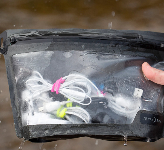 Водонепроницаемая сумка Nite Ize RunOff Waterproof 3-1-1 Pouch Charcoal - Фото 6 большая