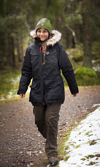 Парка женская Fjallraven Nuuk Parka Dark Navy - Фото 4 большая