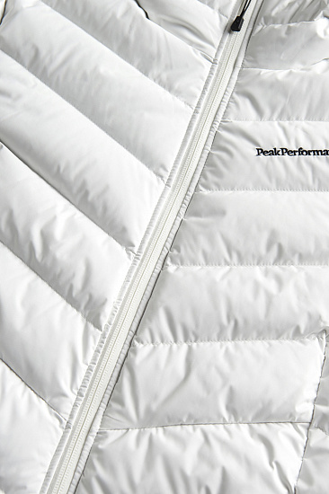 Парка женская Peak Performance Frost Down Offwhite - Фото 2 большая