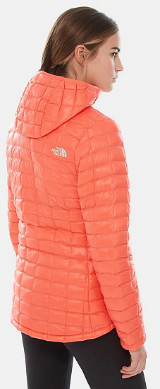 Куртка женская The North Face Thermoball Eco Hoodie Radiant Orange - Фото 6 большая