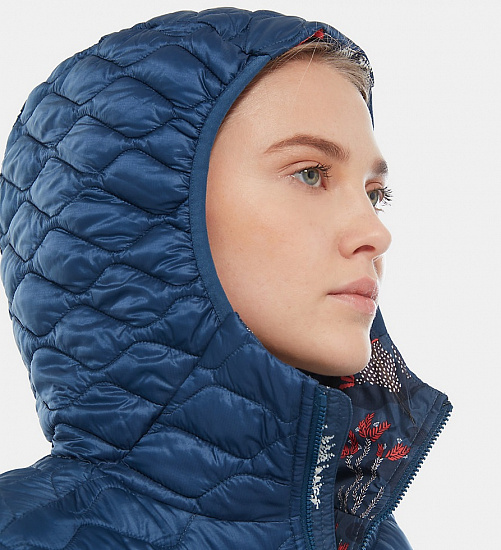 Куртка женская The North Face Thermoball Hoody Blue Wing Teal - Фото 6 большая