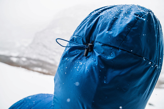 Куртка мужская Norrona Trollveggen Primaloft 100 Zip Hood Olympian Blue - Фото 3 большая