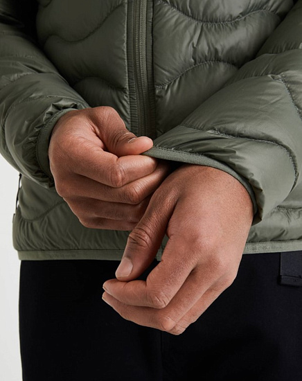 Куртка мужская Peak Performance Helium Down Hoody Pine Needle - Фото 3 большая