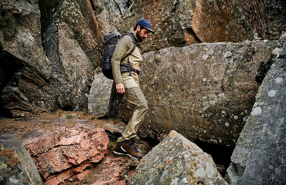 Брюки мужские Fjallraven Abisko Midsummer Savanna/Light Olive - Фото 9 большая