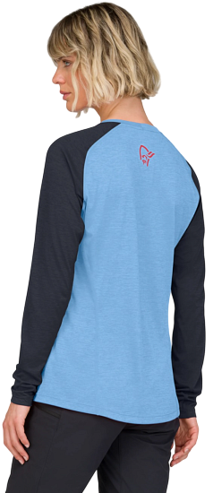 Лонгслив женский Norrona Fjora Equaliser Lightweight LS Frozen Fjord - Фото 5 большая