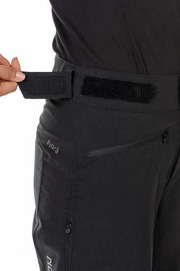 Шорты женские Norrona Fjora Flex1 Lightweight Caviar - Фото 7 большая