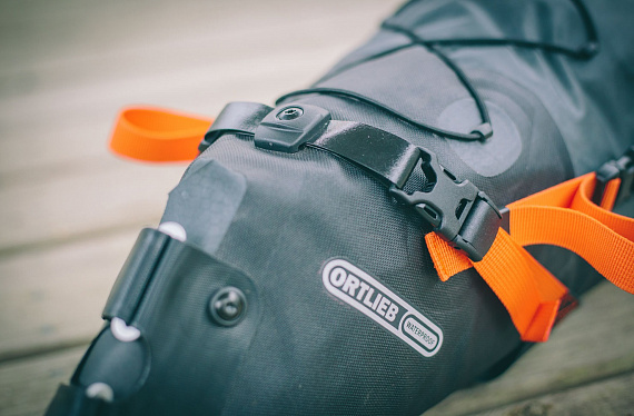 Подседельная сумка Ortlieb Seat-Pack 16 Slate - Фото 11 большая