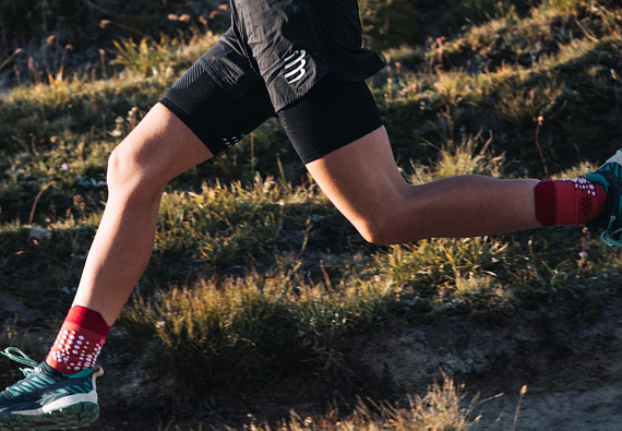 Носки Compressport V3 Trail Гранатовая Роза - Фото 5 большая