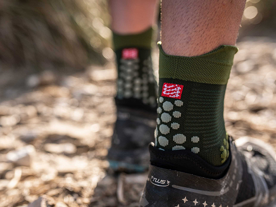 Носки Compressport V3 Trail High Зеленый - Фото 4 большая