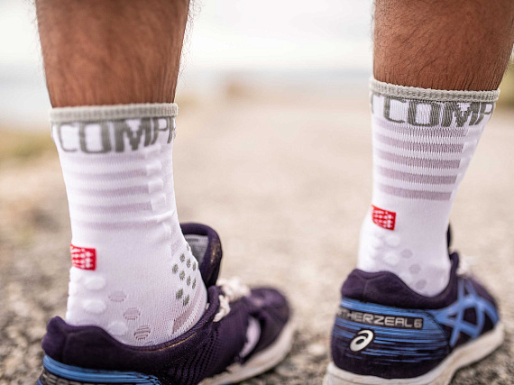 Носки Compressport Run Ultralight High v3 Белый - Фото 4 большая