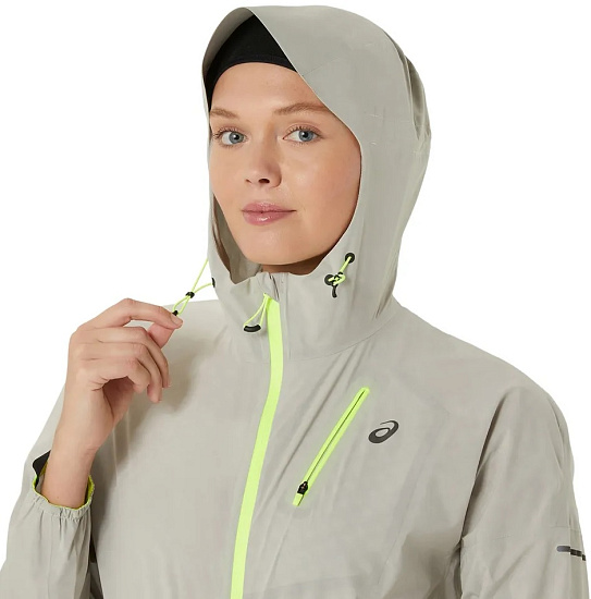 Куртка женская ASICS Fujitrail Waterproof Mineral Beige - Фото 8 большая