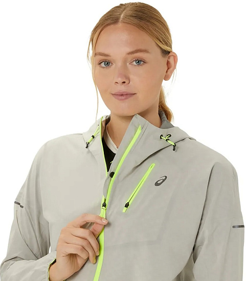 Куртка женская ASICS Fujitrail Waterproof Mineral Beige - Фото 3 большая