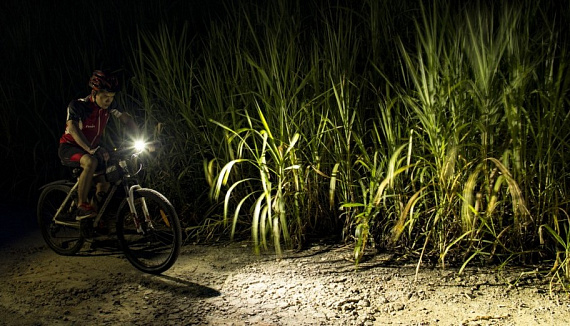 Велофара Fenix BC30R 2017 - Фото 6 большая