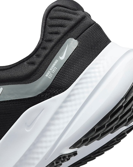 Кроссовки мужские Nike Quest 5 Black/White-Smoke Grey-Dk Smoke Grey - Фото 7 большая