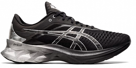 Кроссовки мужские ASICS Novablast Platinum Black/Pure Silver - купить в  магазине Спорт-Марафон с доставкой по России