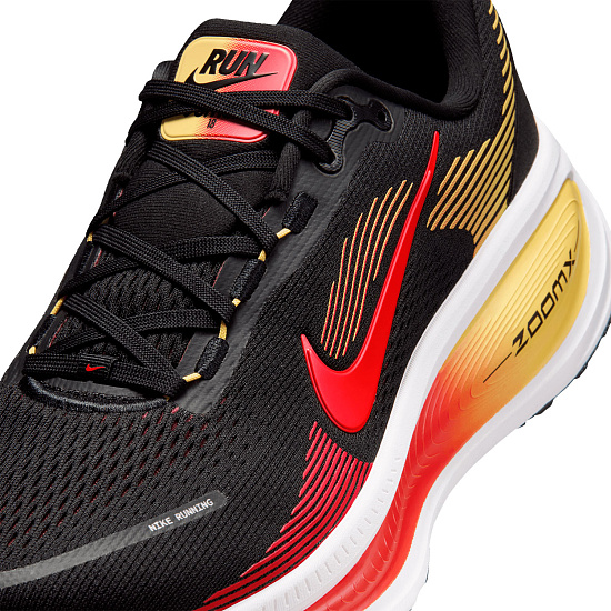 Кроссовки мужские Nike Vomero 18 Black/Light Crimson/Topaz Gold/Bright Crimson - Фото 7 большая