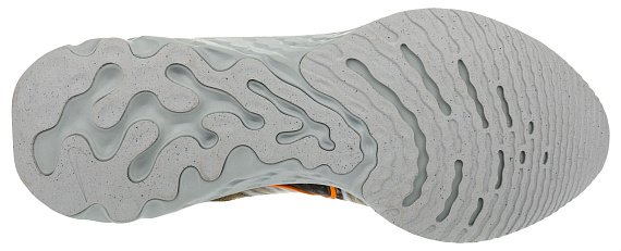 Кроссовки мужские Nike React Infinity Run Flyknit Light Bone/Sport Spice/Iron Grey/Total Orange - Фото 4 большая
