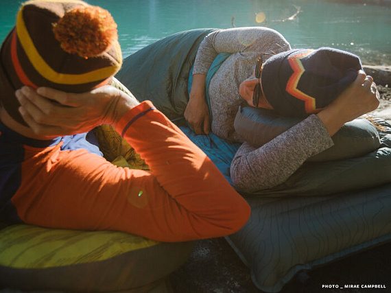 Подушка Therm-a-Rest Airhead Large Blue Woven Dot - Фото 6 большая