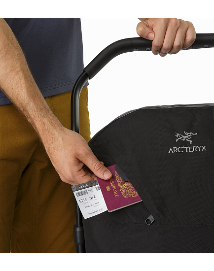 Сумка на колесах Arcteryx V110 Rolling Duffel Black - Фото 8 большая