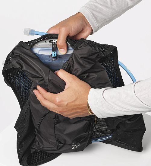 Рюкзак Salomon Active Skin 8 Set Black/Metal - Фото 9 большая