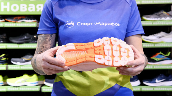 Кроссовки женские Under Armour Ua W Hovr Infinite 3 Orange - Фото 2 большая