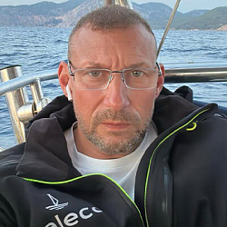 Дмитрий Кузнецов