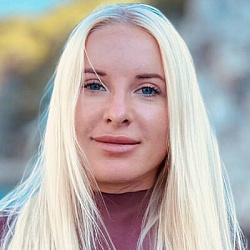 Мария Громова