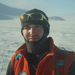 Антон Андреев