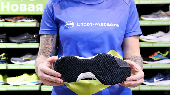 Кроссовки женские Nike ZoomX Invincible Run Flyknit Black/Iron Grey/Volt/White - Фото 2 большая