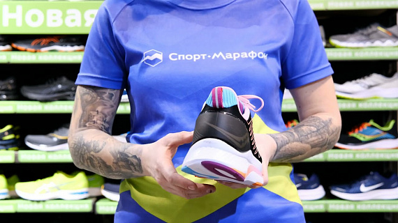 Кроссовки женские Saucony Endorphin Shift Future Black - Фото 2 большая